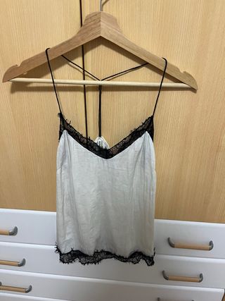 Top tirantes encaje negro y blanco