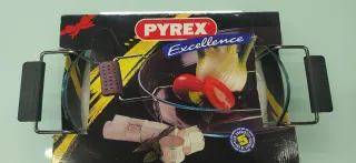 Fuente de cristal Pyrex con soporte