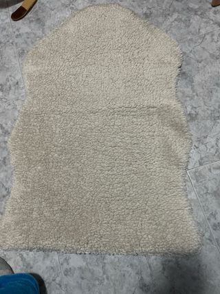 Alfombra de lana beige