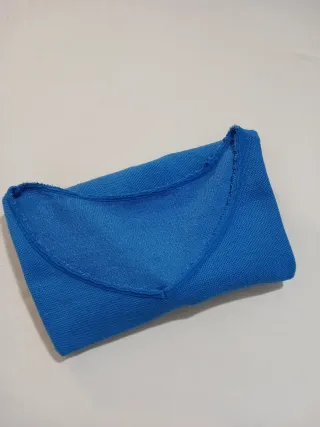 Jersey azul cuello pico