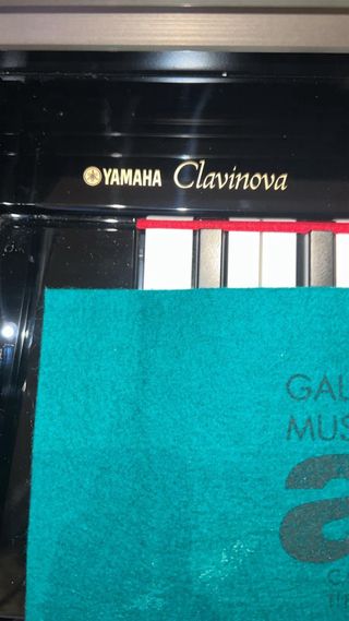 Piano Yamaha Clavinova CLP-265GP Negro