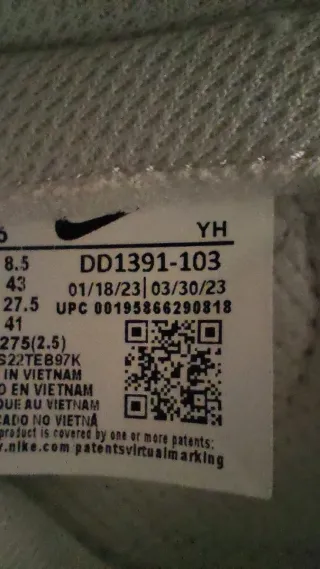 Nike Dunk Low Grises y Blancas Talla 42