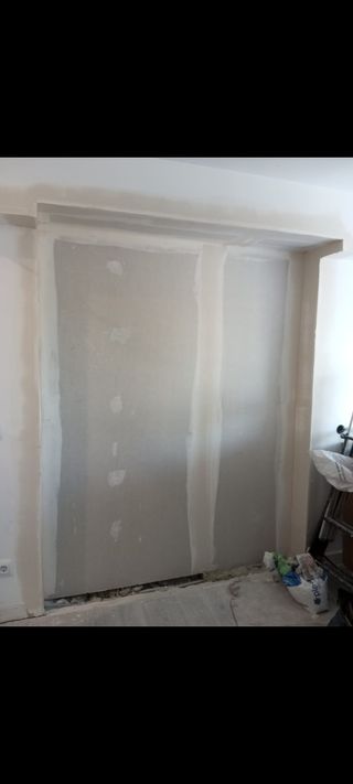 Pintor instalador tarima cortinas fachada umedades