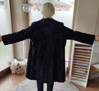 Pelliccia persiana nera