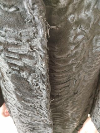 Pelliccia persiana nera