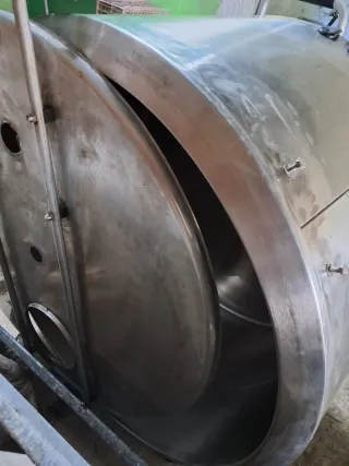 Depósito Acero Inoxidable 330 litros. MANUS Agro