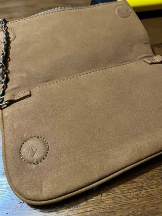 Bolso Zadig beige con dos cadenas y logo en el int
