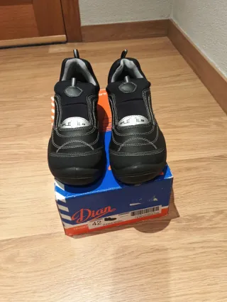 Zapatos de seguridad Dian talla 42