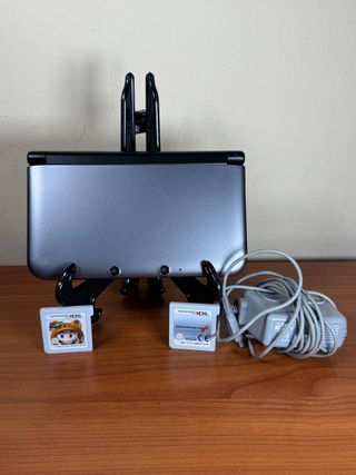 Console Nintendo 3DS XL Con Caricatore e Giochi