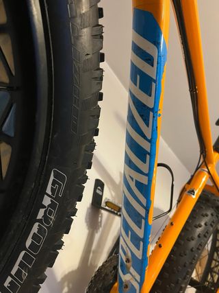 Bicicleta Fat bike SPECIALIZED