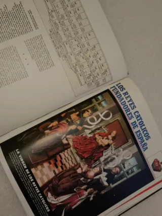 LIBRO: LA CASA REAL DE ESPAÑA. GRAN TAMAÑO.