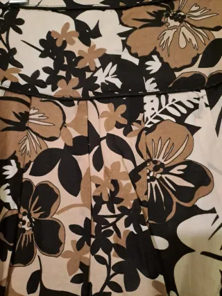 Falda estampada flores