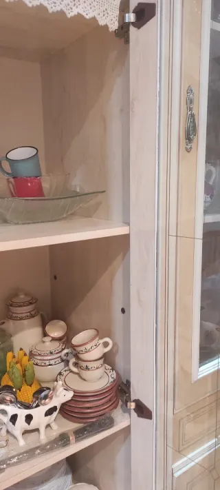 Mueble vitrina decapé blanco 225x195x50