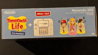 Nintendo 2DS Tomodachi Life White + Red