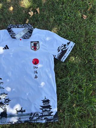 Camiseta Japón 24 polo blanco edición especial. xL