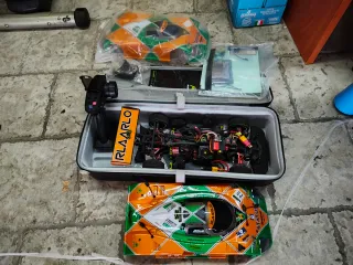 Rlaarlo AK787 RC Auto 2 Batterie