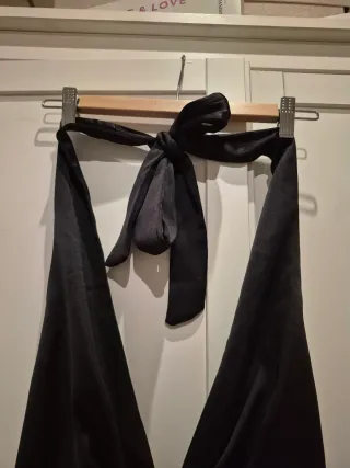 Vestido Negro Corto Halter