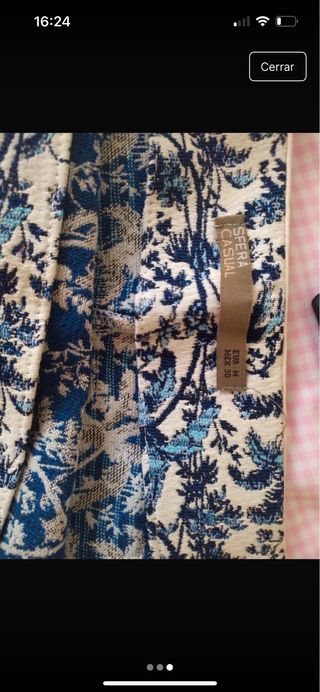 Falda estampada floral azul y blanco