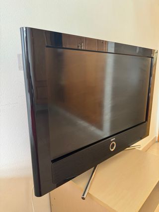 Televisor Loewe Negro