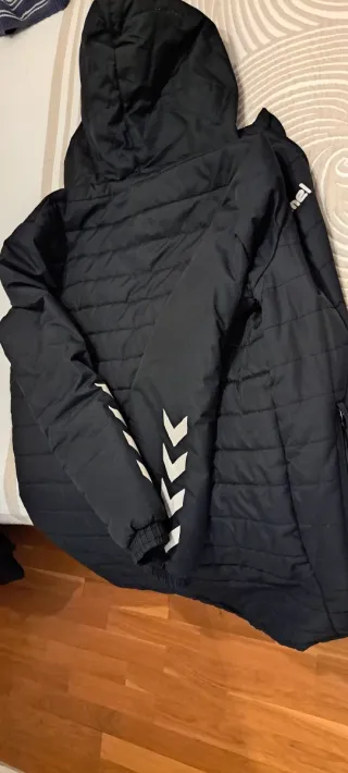 Cazadora Hummel FC L'Hospitalet Negra