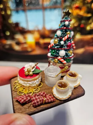 Vassoio natalizio in miniatura per casa delle bambole 1:12