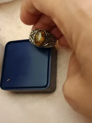 Anillo Piedra Marrón y Plateado