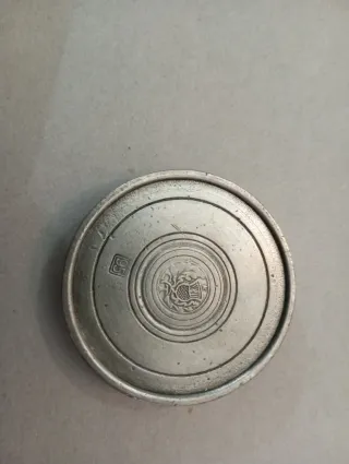 Bussola antica in peltro