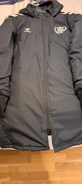 Cazadora Hummel FC L'Hospitalet Negra