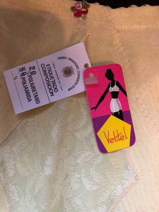 Faja vintage amarilla encaje