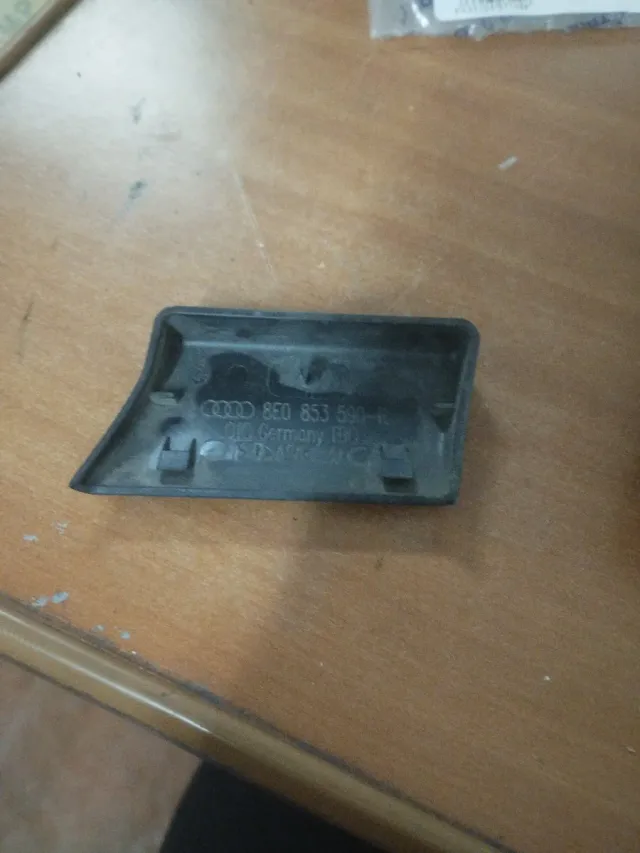 Moldura Audi 8E0 853 590-R