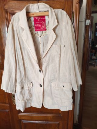 Casaco de Linho Yessica Tamanho 44/46