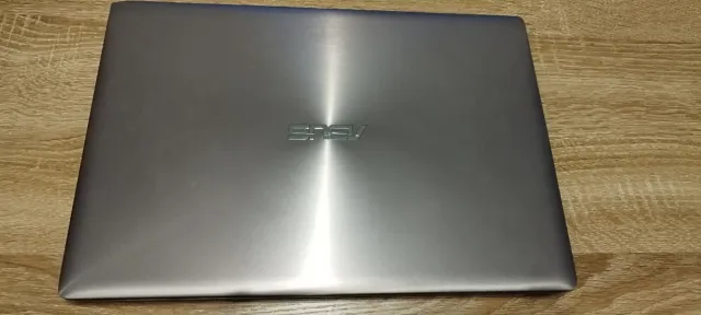 Asus ix330u i3 Gris/Plata