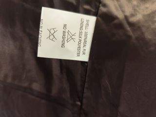 Chaleco en piel natural de zorro rojo.