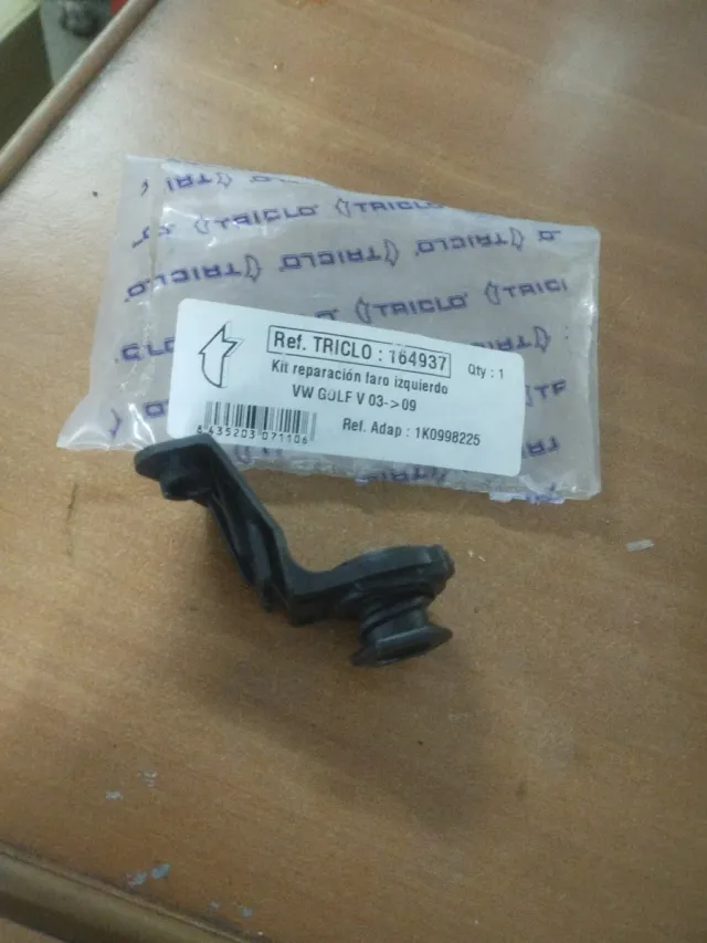 Kit reparación faro VW Golf V (03-05)