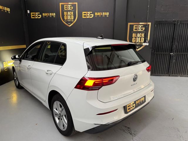 Volkswagen Golf 2021