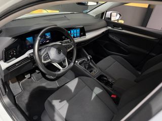 Volkswagen Golf 2021