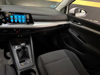 Volkswagen Golf 2021