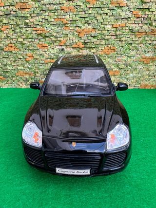 Porsche Cayenne Turbo – Welly – Escala 1:18