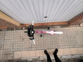 Bicicleta Hello Kitty 20' (6-8 años)