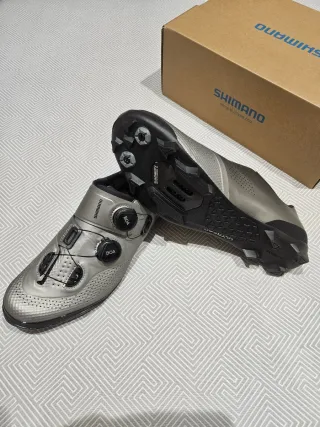 Zapatillas Shimano XC702 Talla 44 Plata/Gris