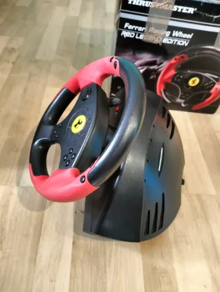Volante Thrustmaster Red Legend (PC, PS3)
