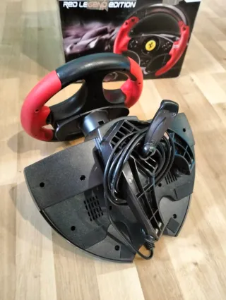 Volante Thrustmaster Red Legend (PC, PS3)
