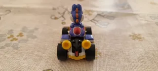Hot Wheels Mario Kart Yoshi Azul Kart
