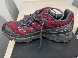 Zapatilla La Sportiva Trekking Mujer Talla 38.5