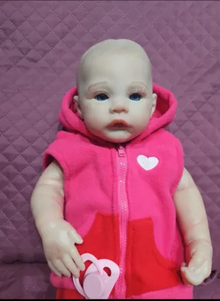 Bebe reborn realista