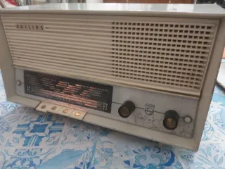 Radio Philips a valvole FM funzionante