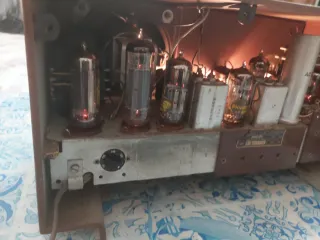 Radio Philips a valvole FM funzionante