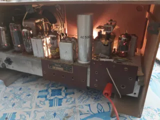 Radio Philips a valvole FM funzionante