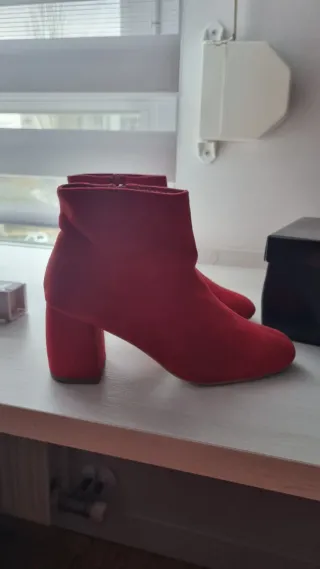 Botines rojos tacón ancho talla 38