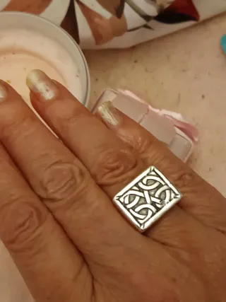 Anillo plateado diseño celta